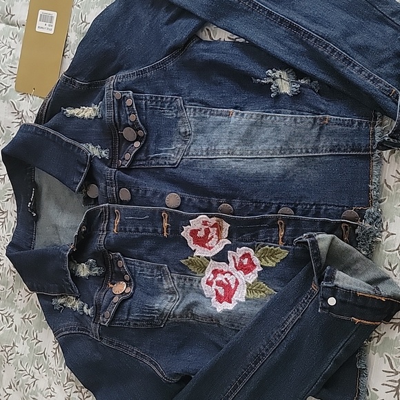 Jean Jacket - Picture 1 of 4